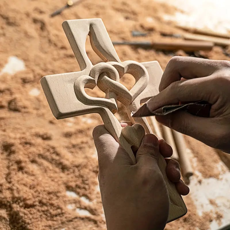 🔥Last Day Special Sale 49% OFF-❤️Intertwined Hearts Wooden Cross（Warehouse clearance）
