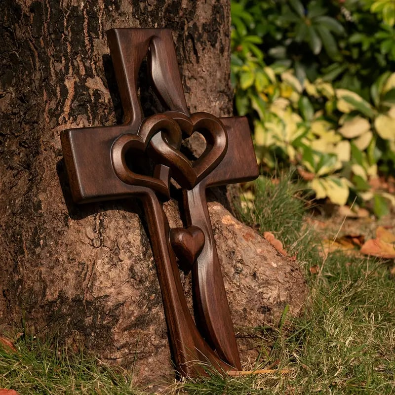 🔥Last Day Special Sale 49% OFF-❤️Intertwined Hearts Wooden Cross（Warehouse clearance）
